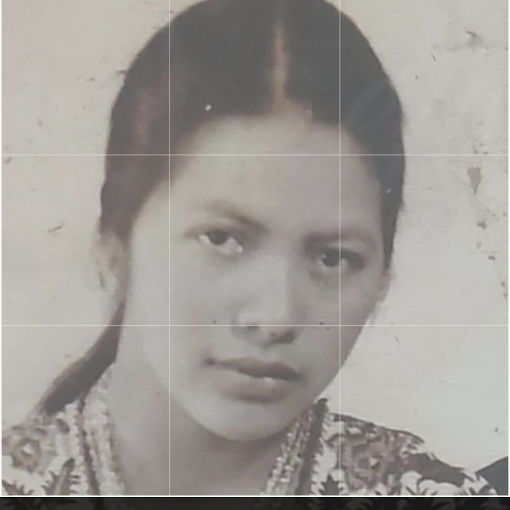 Meet your Posher, Julieta